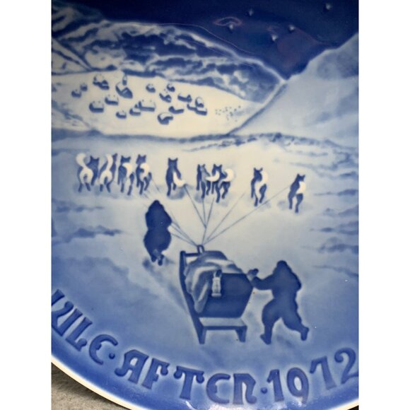 B&G Copenhagen Porcelain Christmas In Greenland Collector Plate 1972 Blue & Whit - Picture 2 of 7